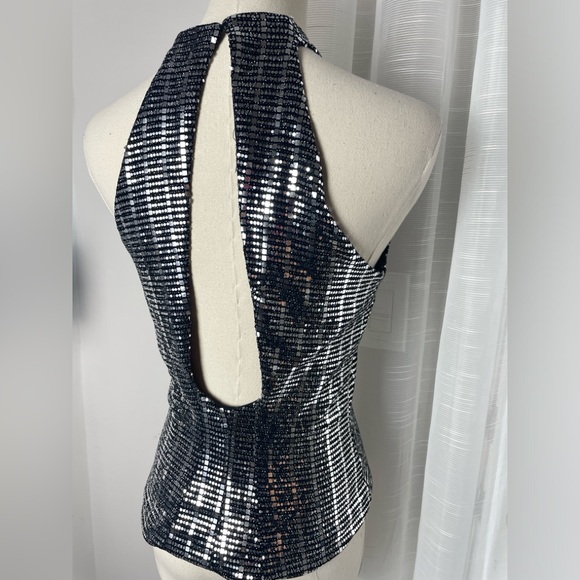ZARA Metallic Silver & Black Sequin Halter Top Open Back Size Medium - Picture 6 of 9